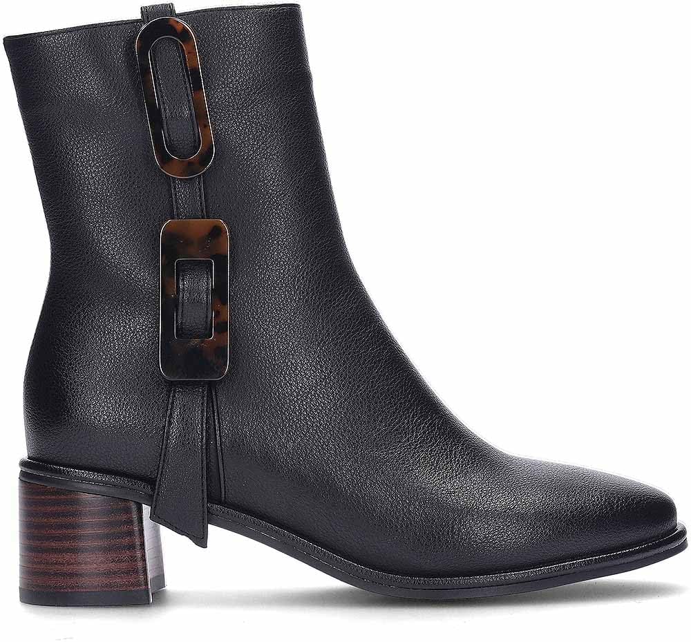 Installing Pavo Monitor Arm on a wooden desk