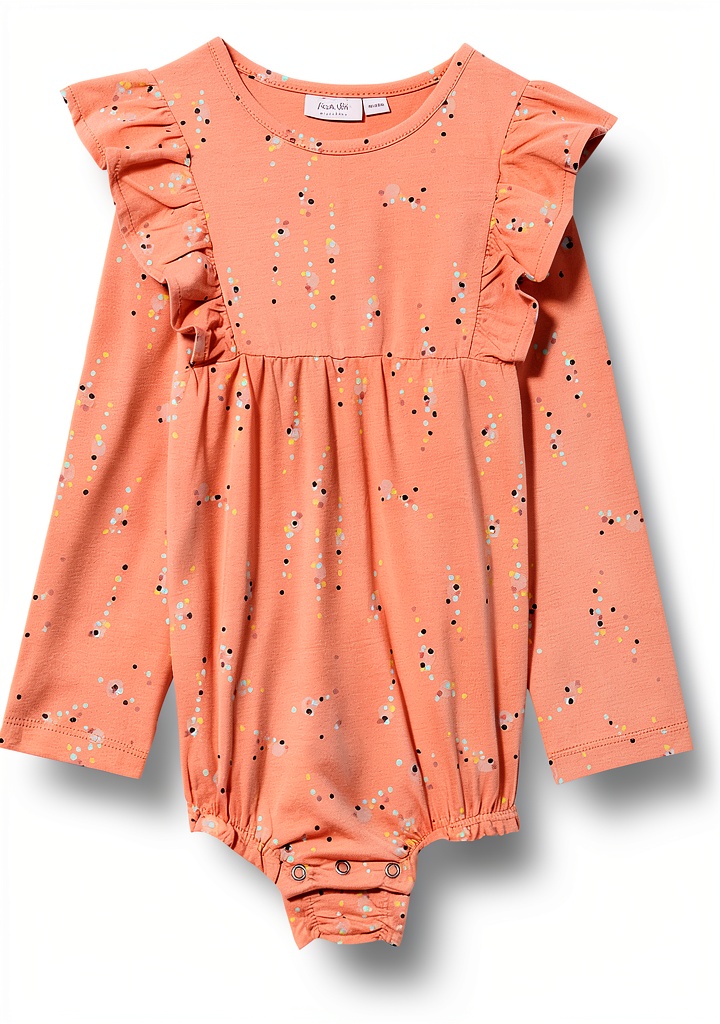 Noa Noa Baby Body Mädchen Langarm in Rosa Print an einem Modell
